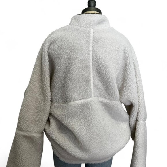 White And Green Nike Sherpa - Picture 5 of 8